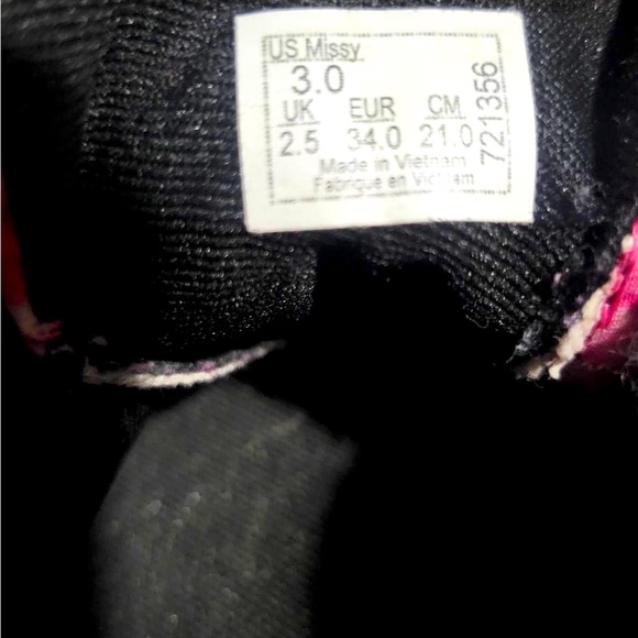 Girls size 3Y pink tie dye Vans sneakers - Picture 3 of 4